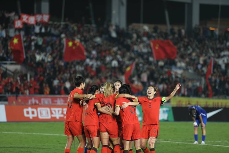 敢热爱 耀出色-2019中国足协女超联赛大幕拉开